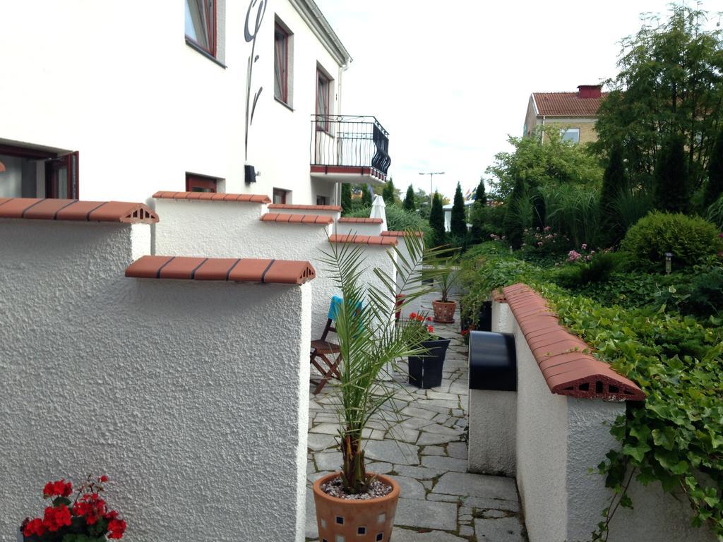 Solrosen I Simrishamn - Oesterlen Exterior photo